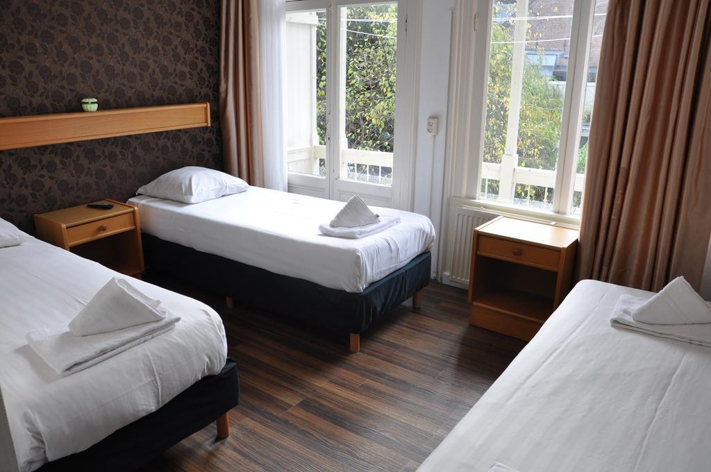 Hotel Amsterdam Inn by null