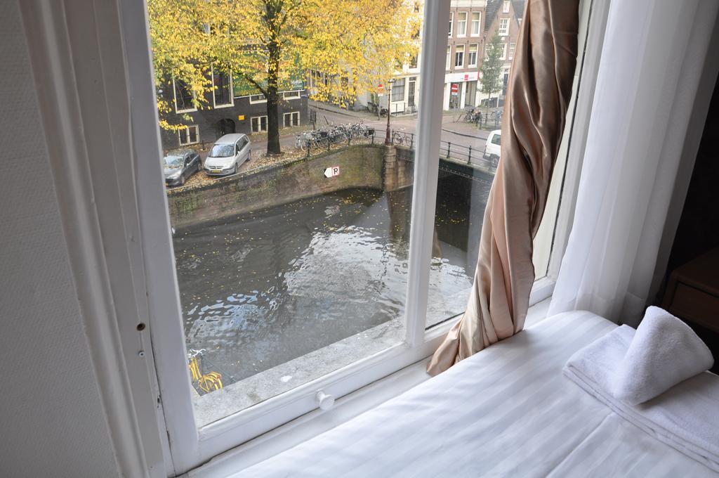 Hotel Amsterdam Inn by null