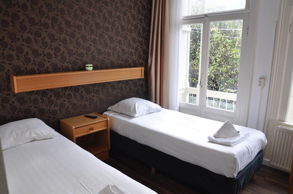 Hotel Amsterdam Inn by null