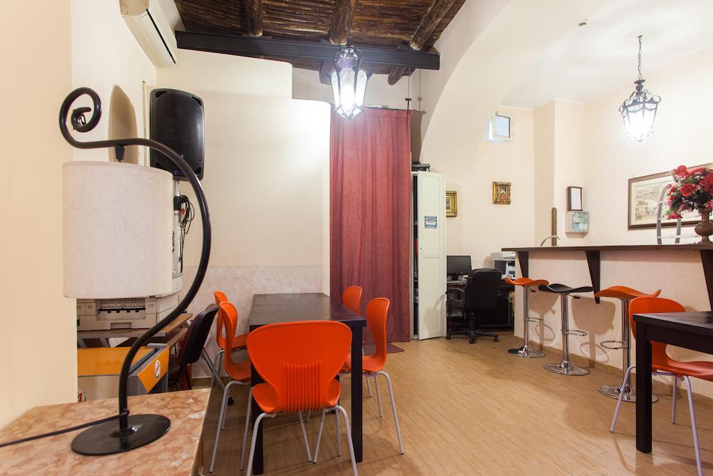 Hotel Toledo Napoli by null