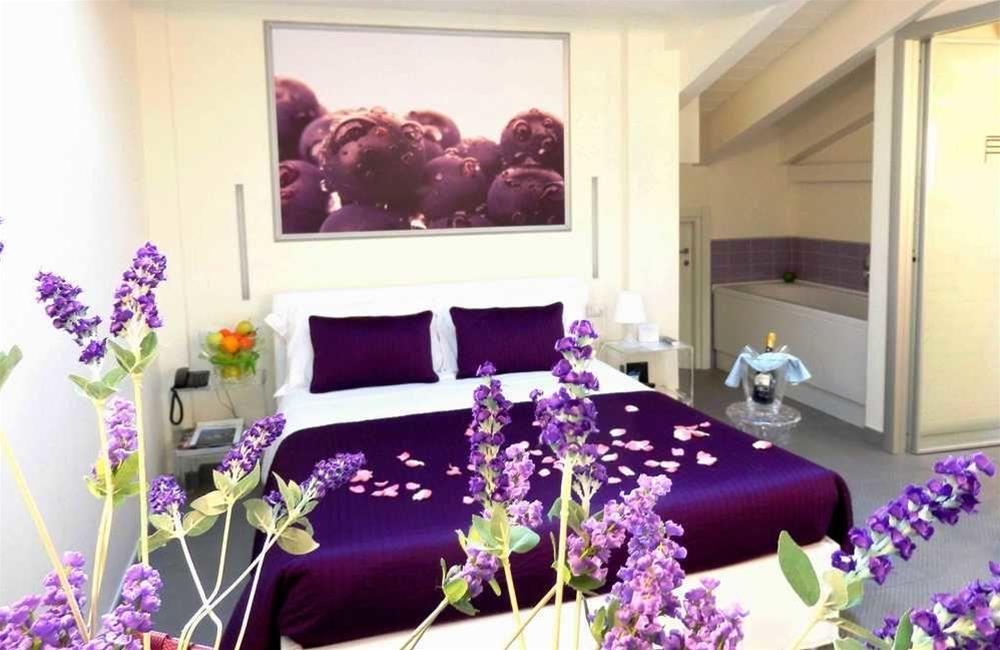 Avenue Hotel by null