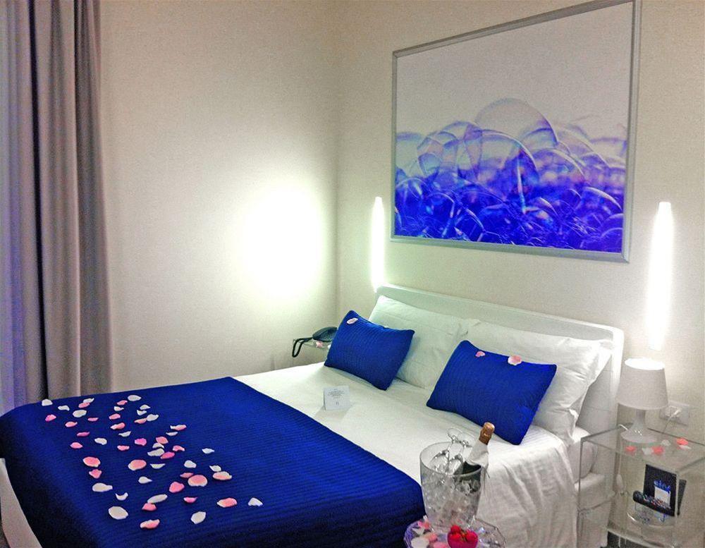 Avenue Hotel by null