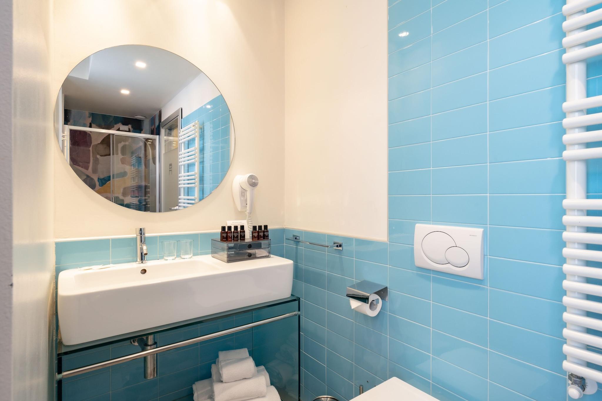 Avenue Hotel by null