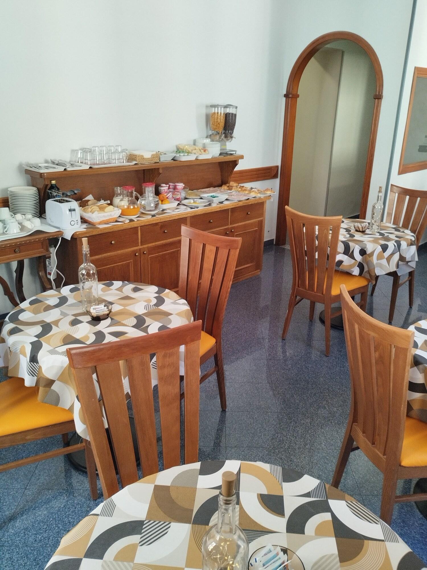 Hotel Ercoli by null