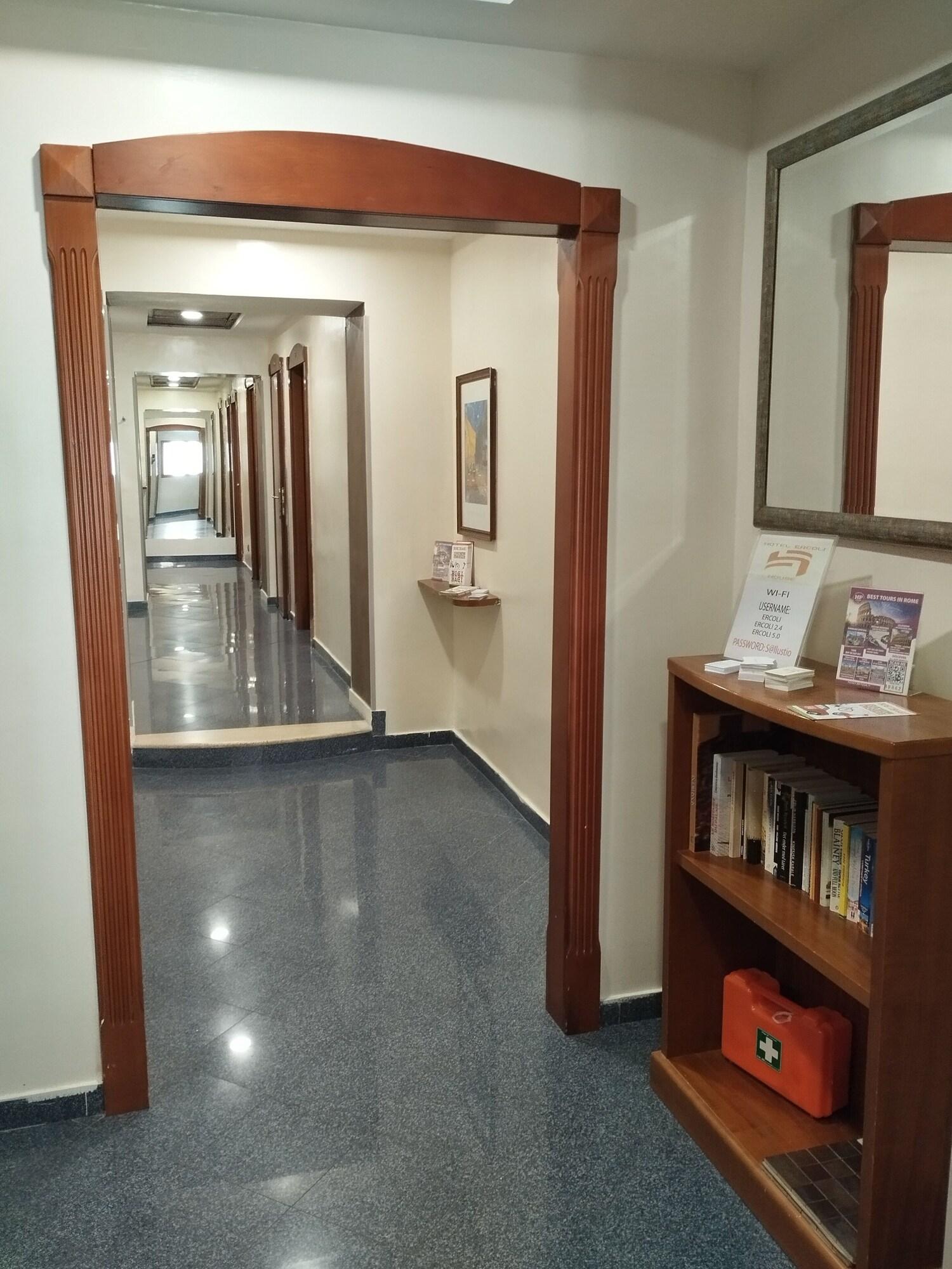 Hotel Ercoli by null