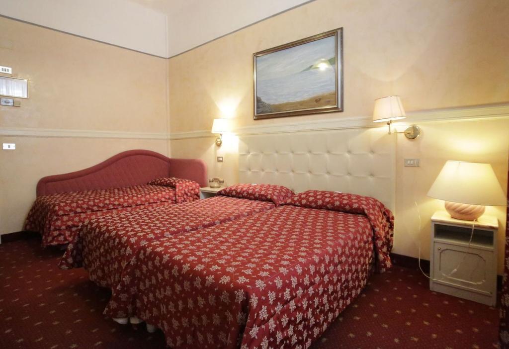 Dreibettzimmer