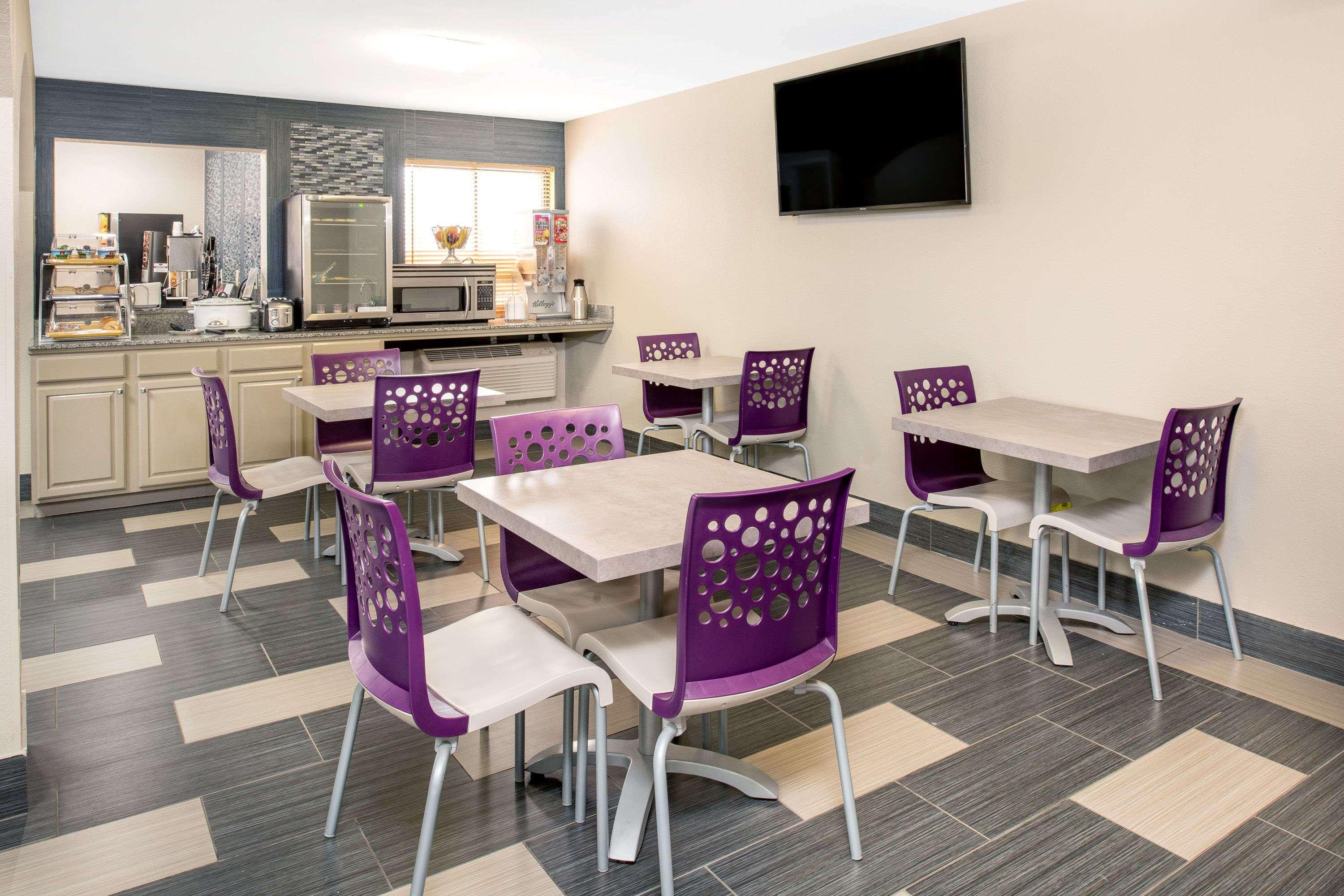 Days Inn By Wyndham Carthage