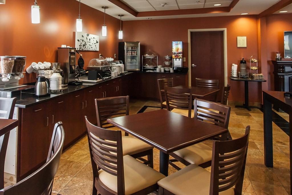 Sleep Inn & Suites Dyersburg
