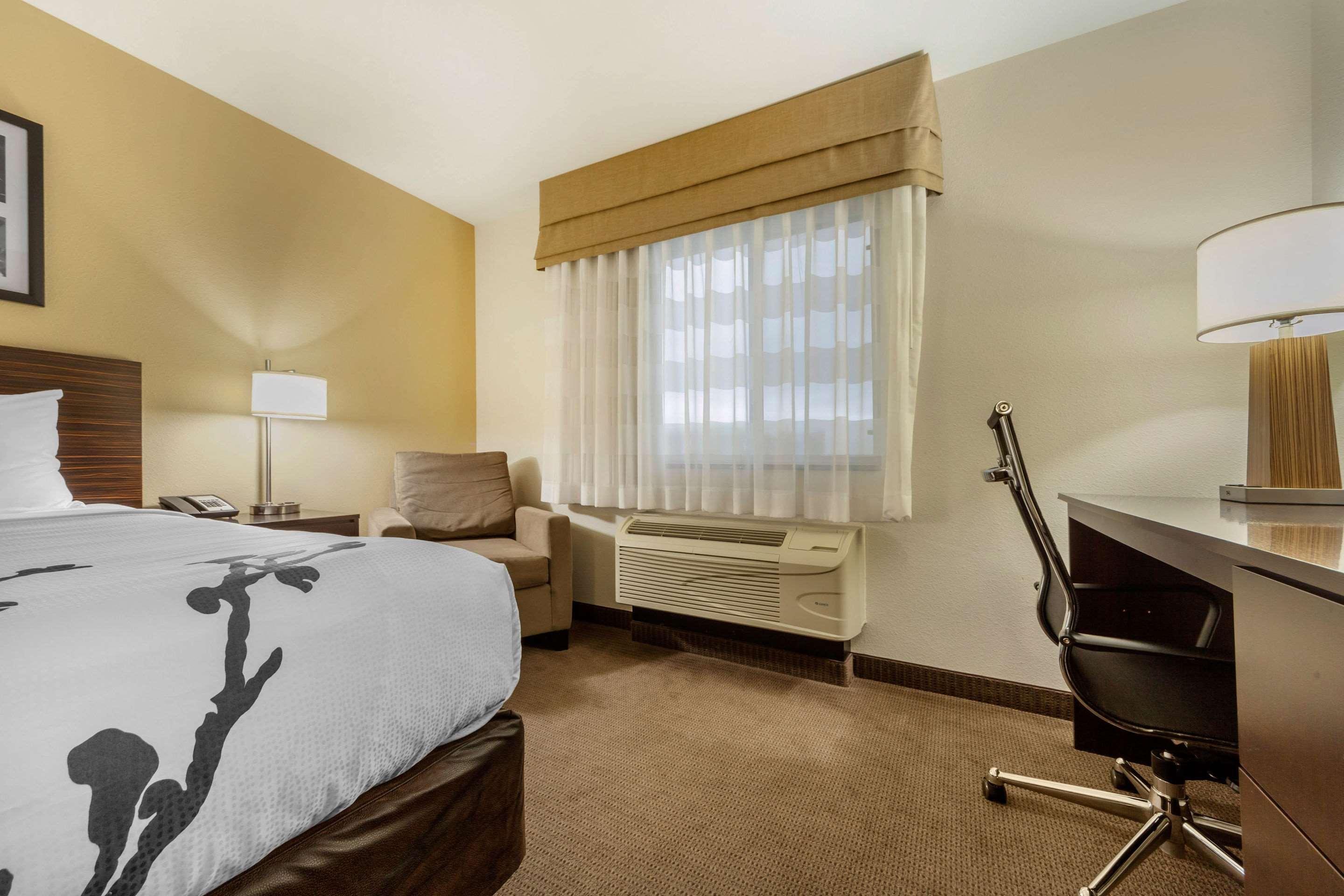 Sleep Inn & Suites Near Grand Forks Alerus Center