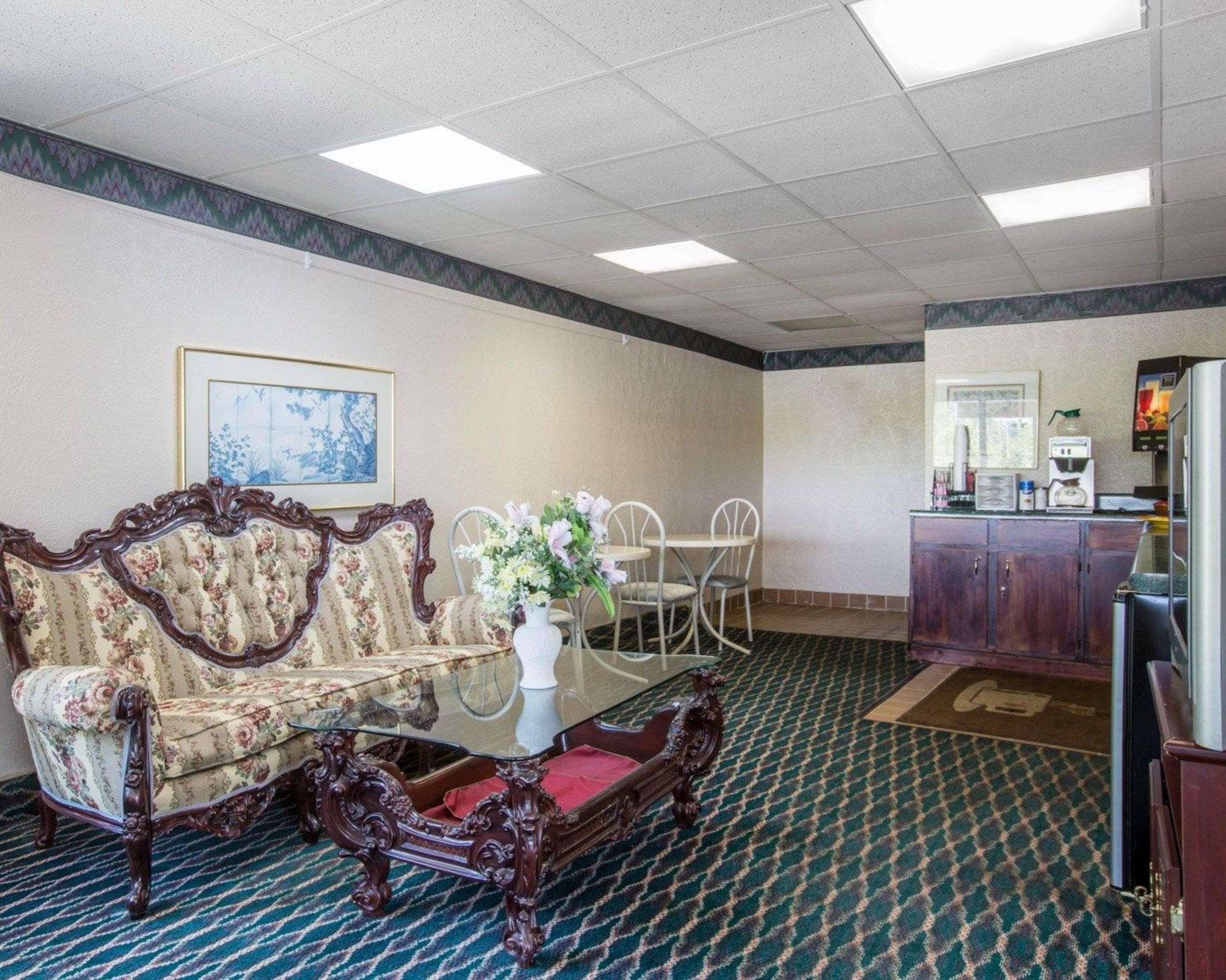 Rodeway Inn Gadsden 1-59 Exit 183