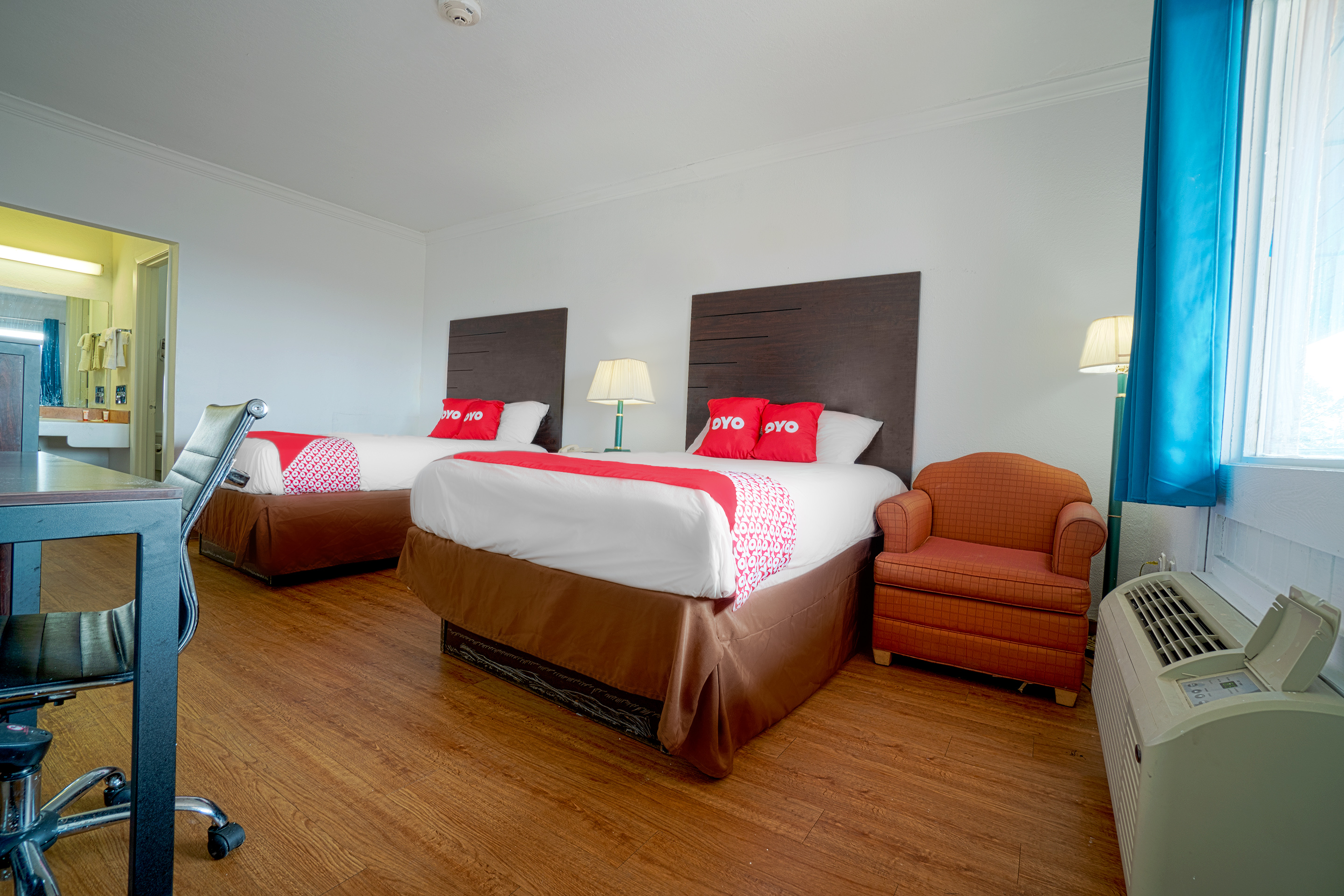 Quad room
