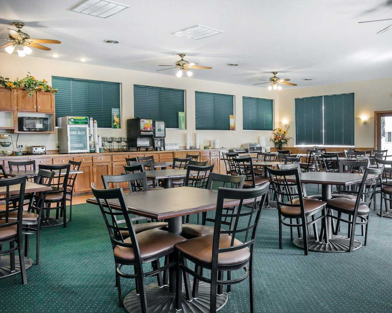 Quality Inn & Suites Beachfront