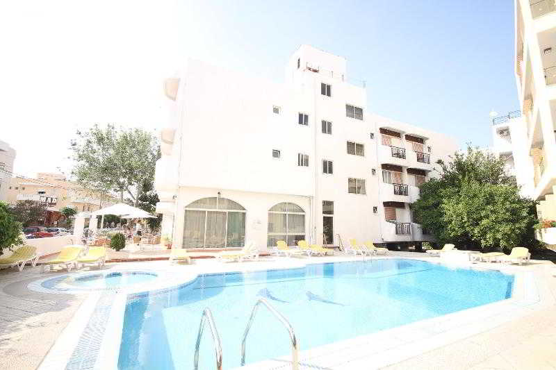 Captains Hotel