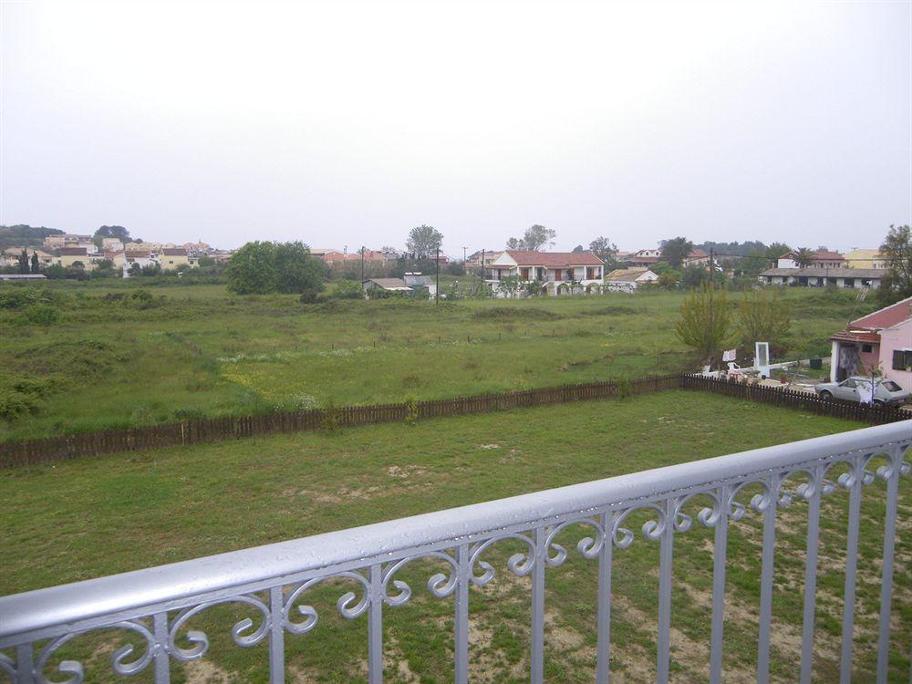 Christakis Hotel - photo