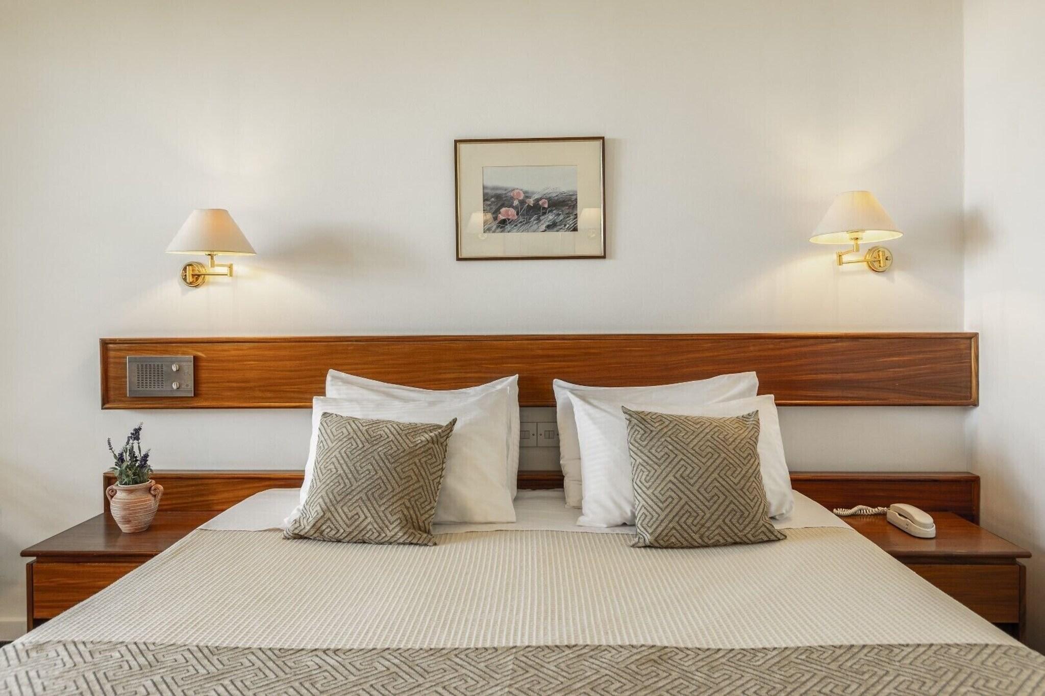 The Forest Park Hotel by null