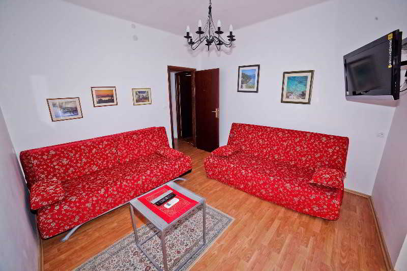 Garden Apartment Hotel - фото