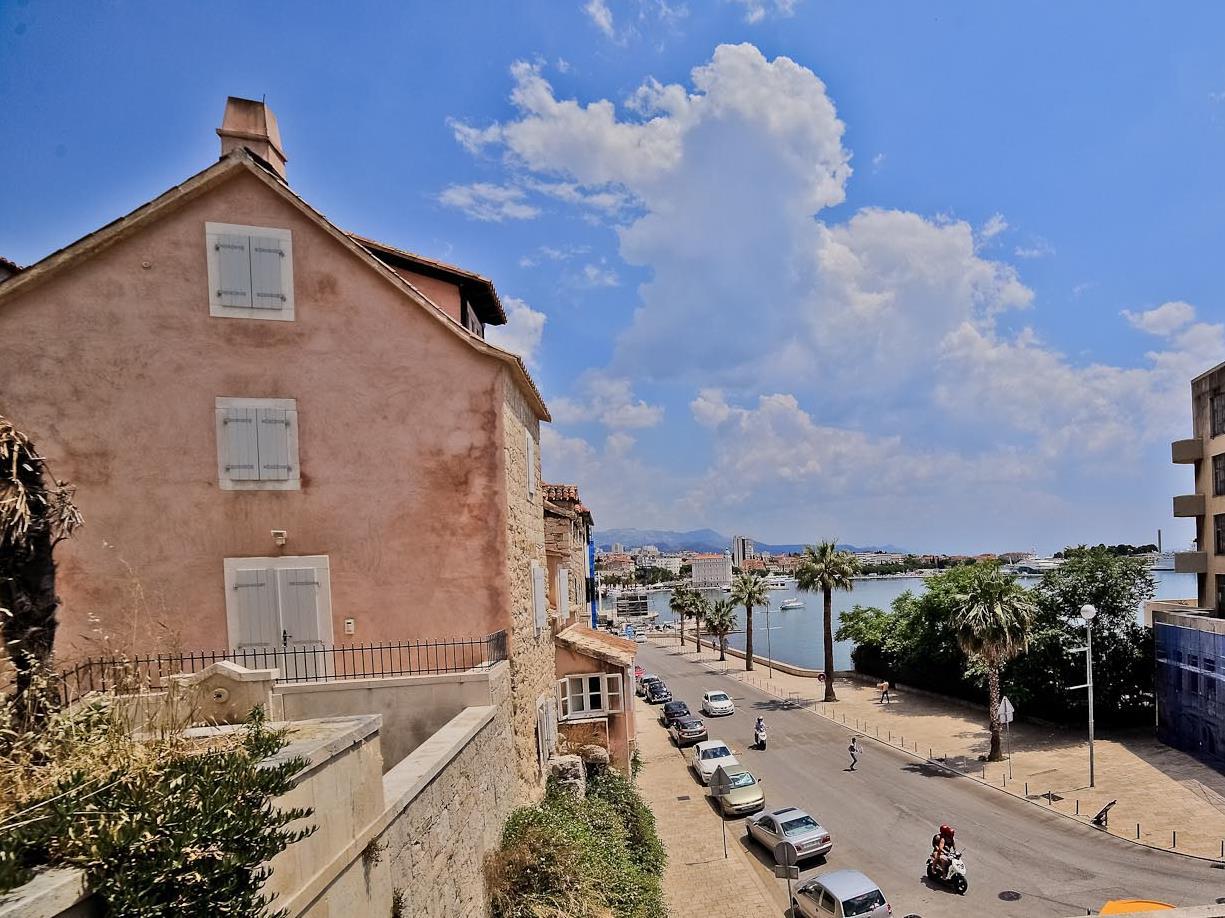 Garden Apartment Hotel - фото