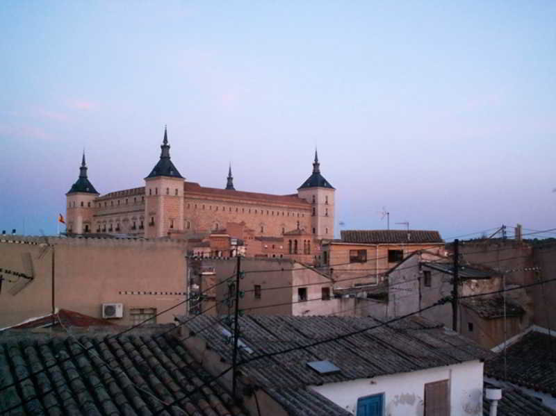 Oasis Backpackers Hostel Toledo by null