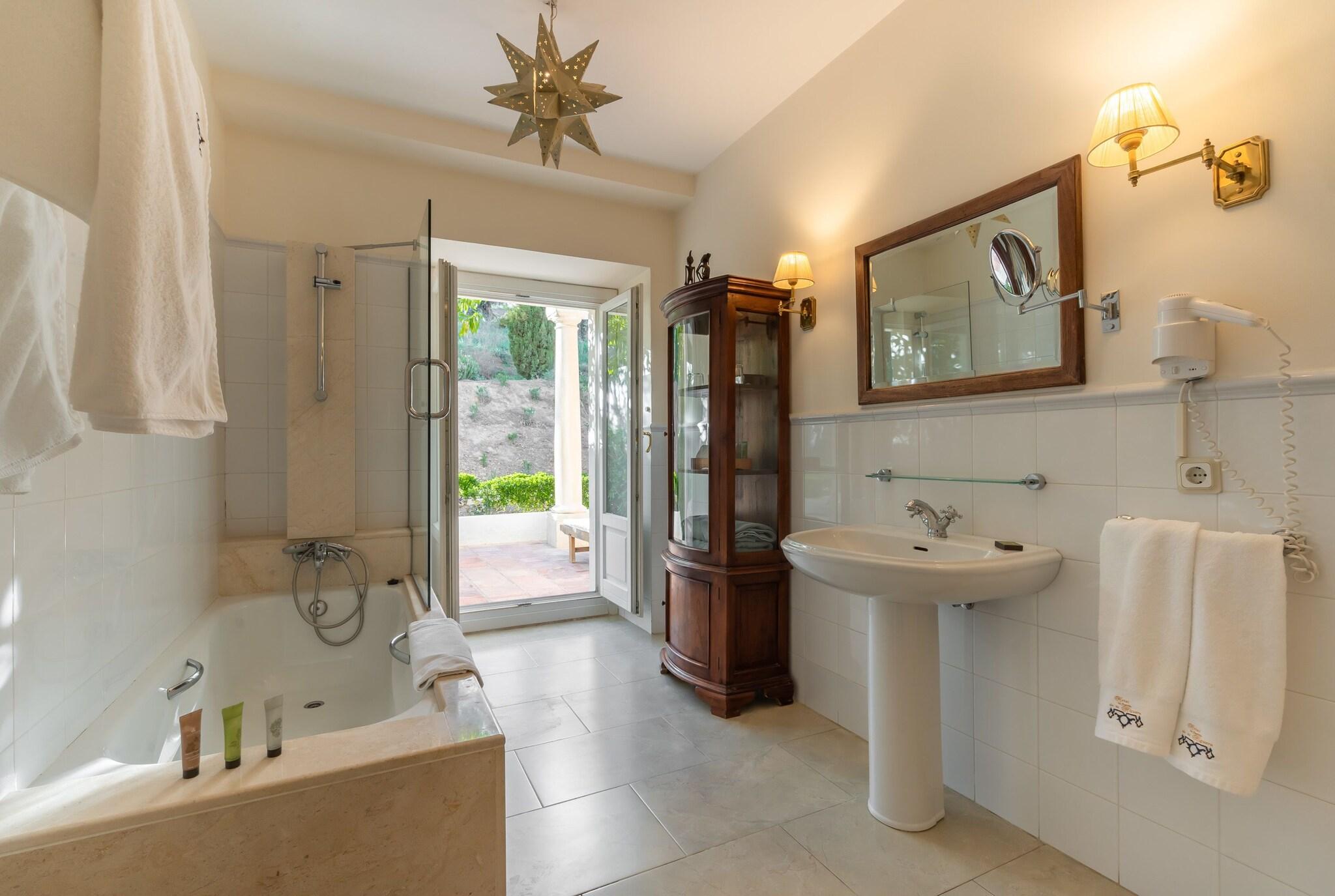 Hotel La Fuente de la Higuera by null