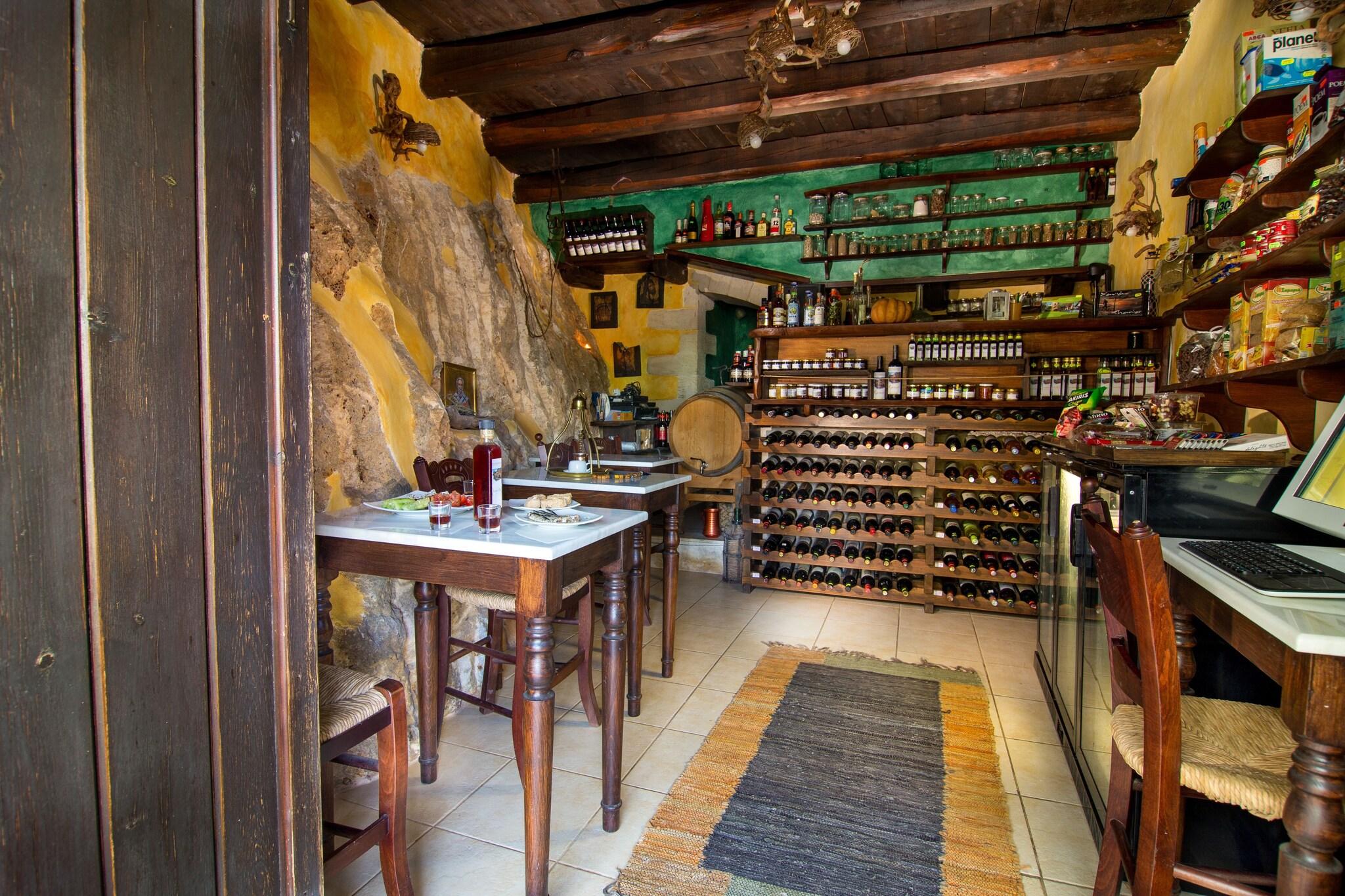 Samonas, Traditional Villas