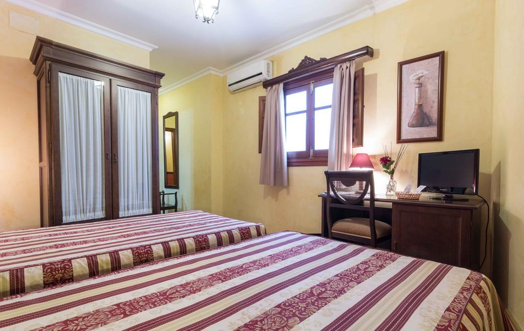 Hotel Esmeralda