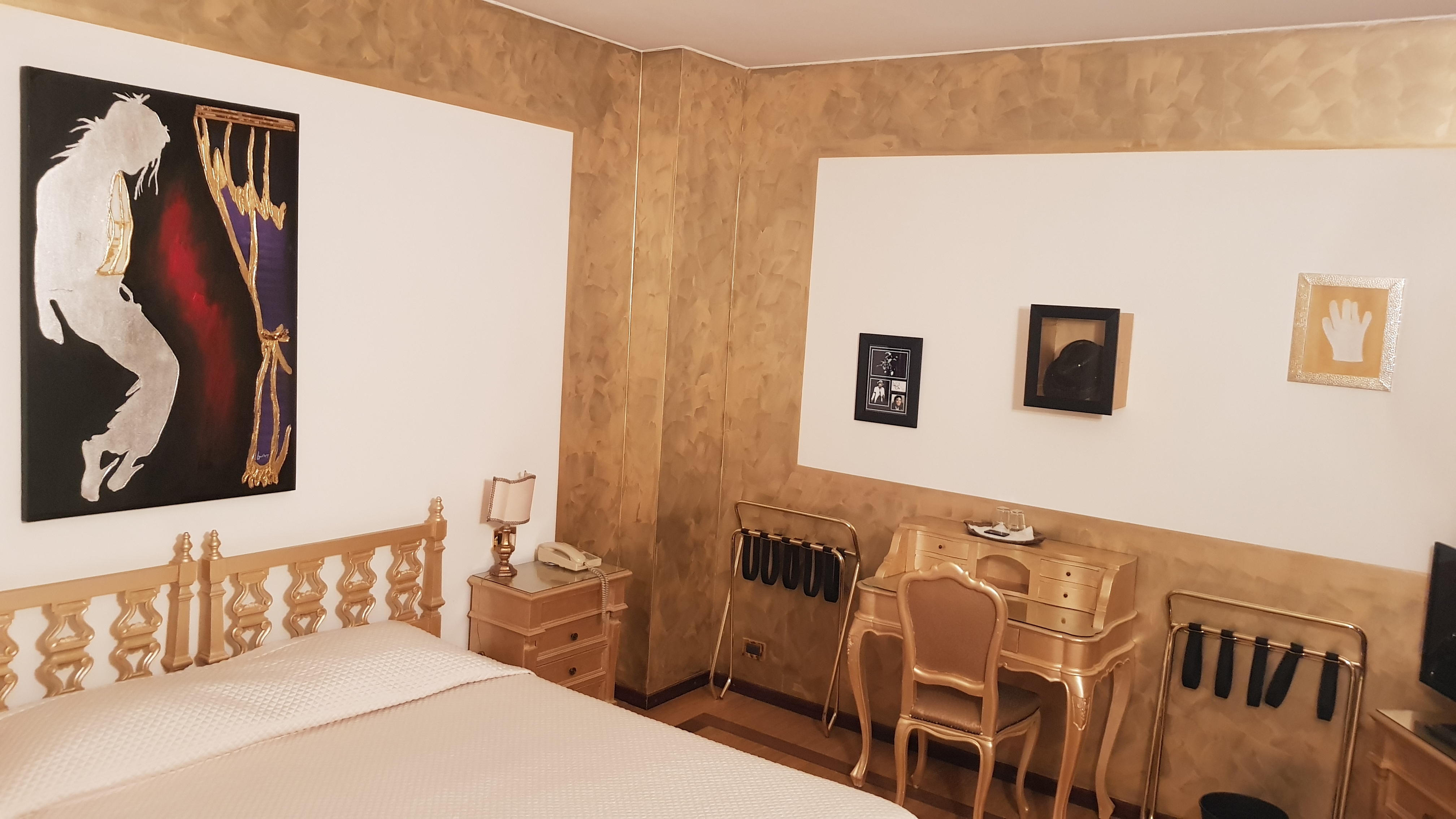 Admiral Hotel - photo