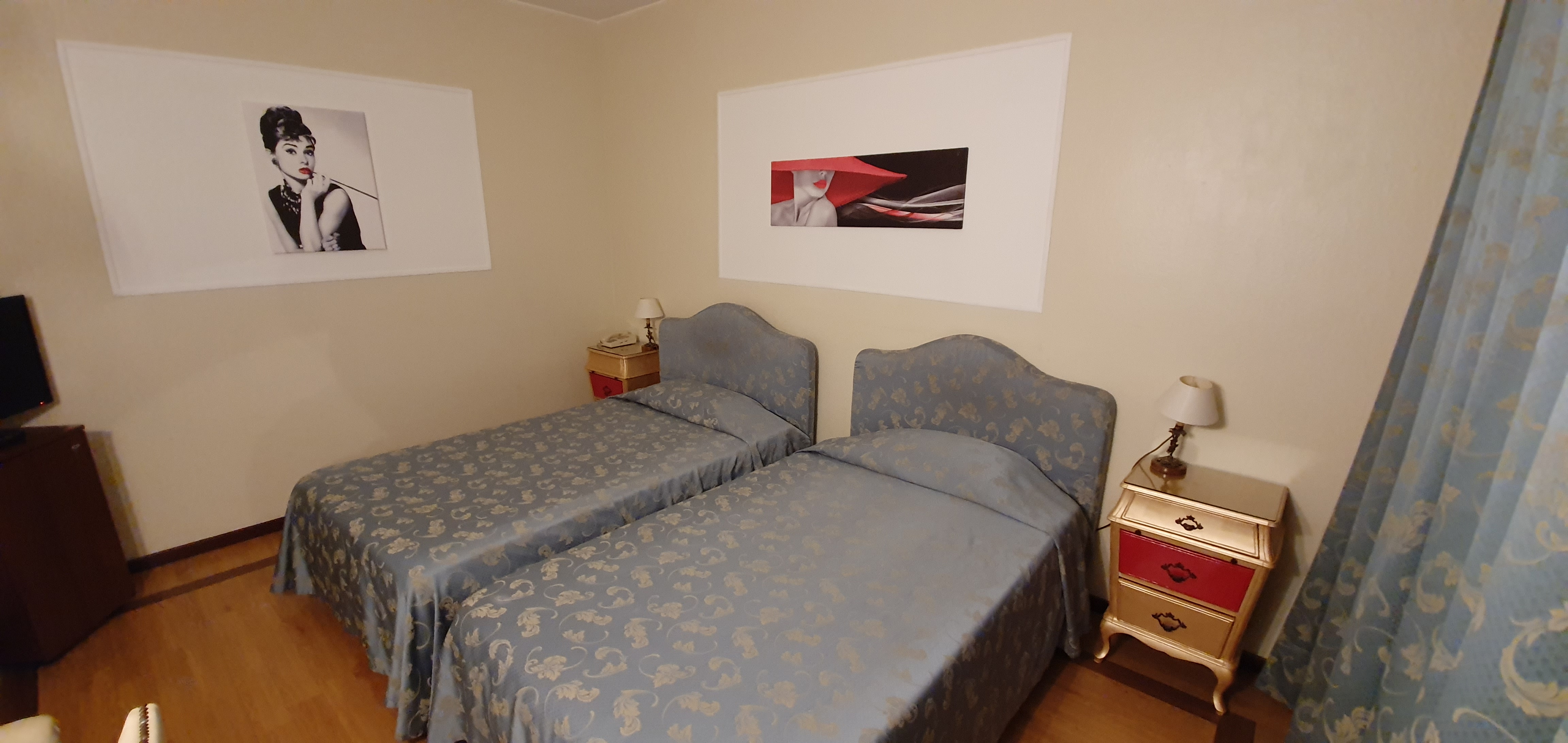 Admiral Hotel - photo