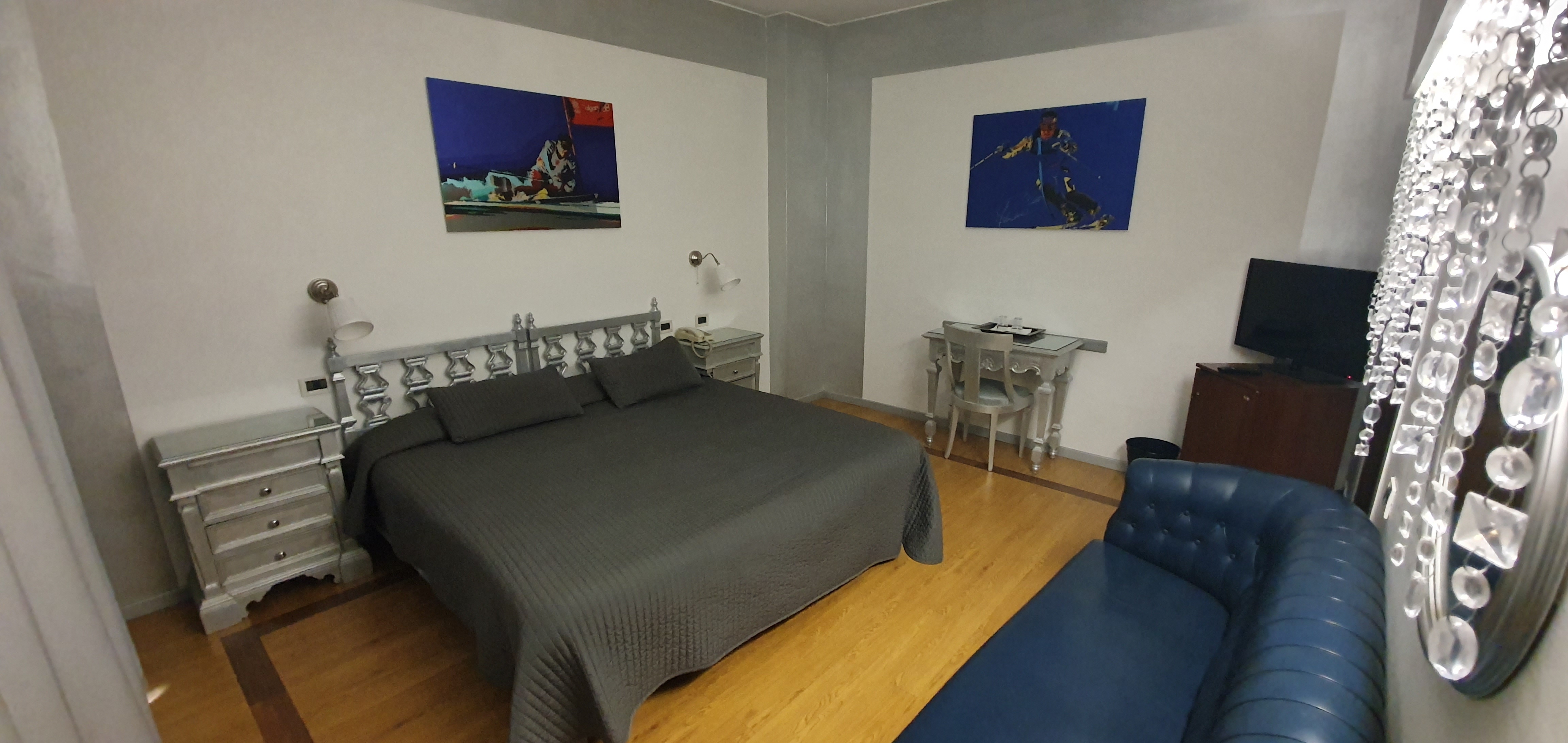 Admiral Hotel - photo