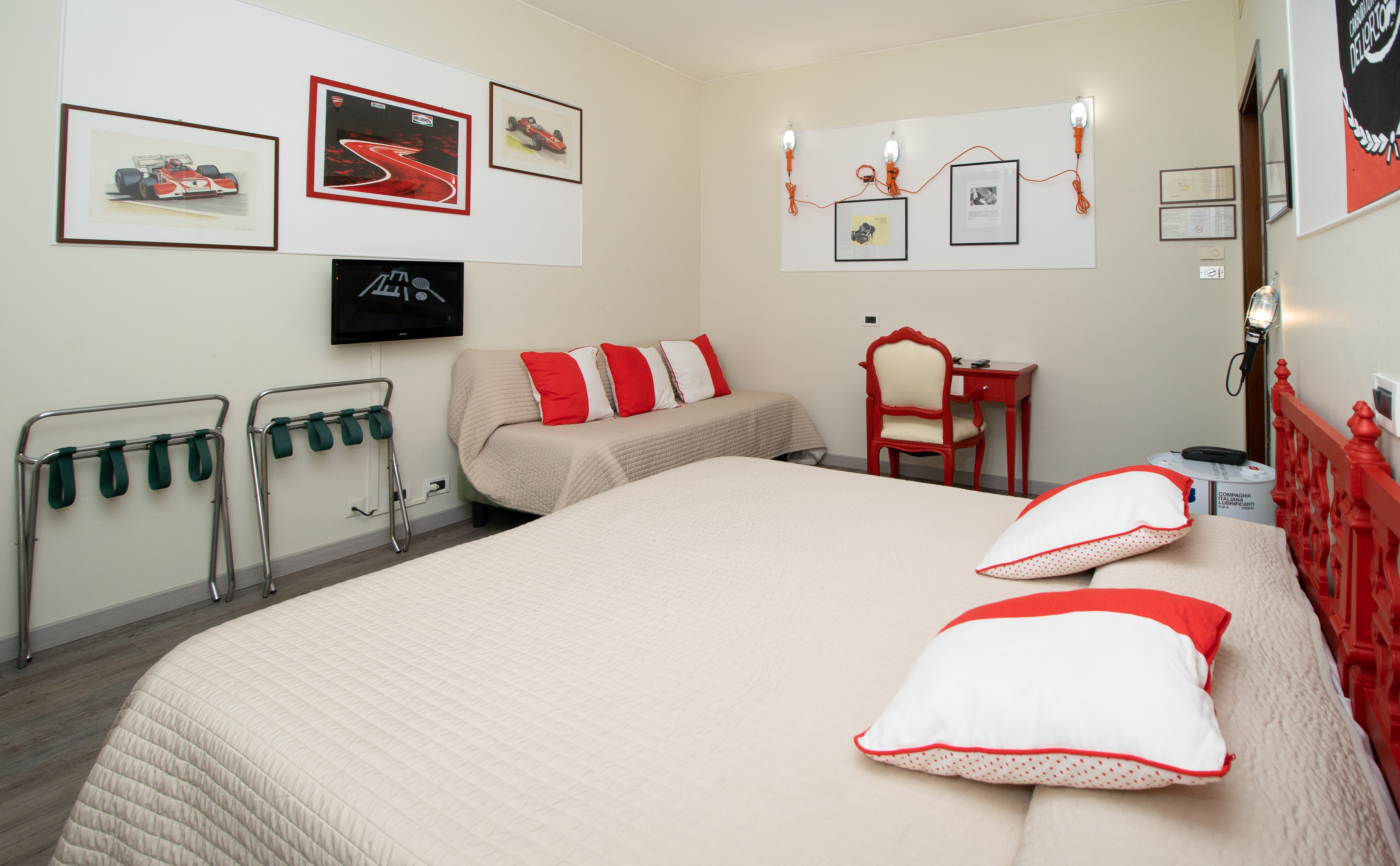 Admiral Hotel - photo