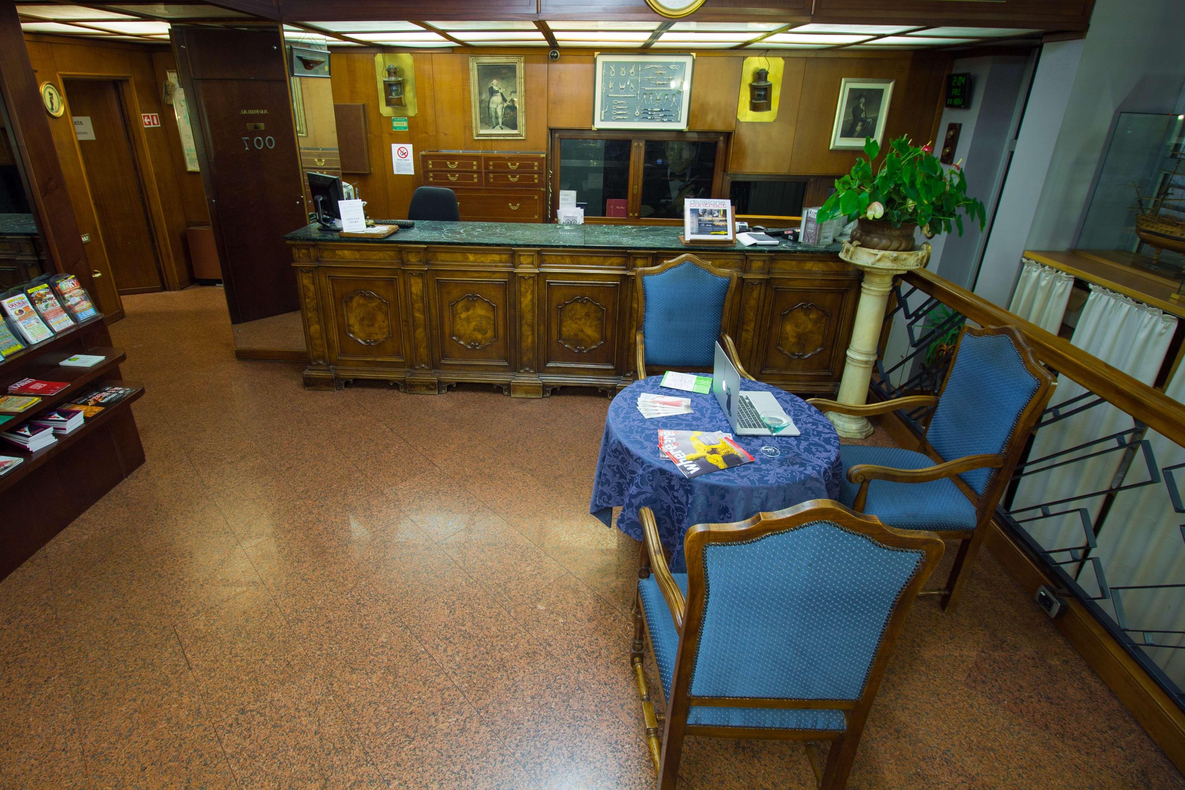 Admiral Hotel - photo