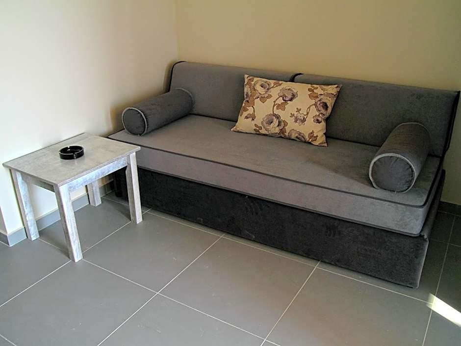 Villa Contessa Studios