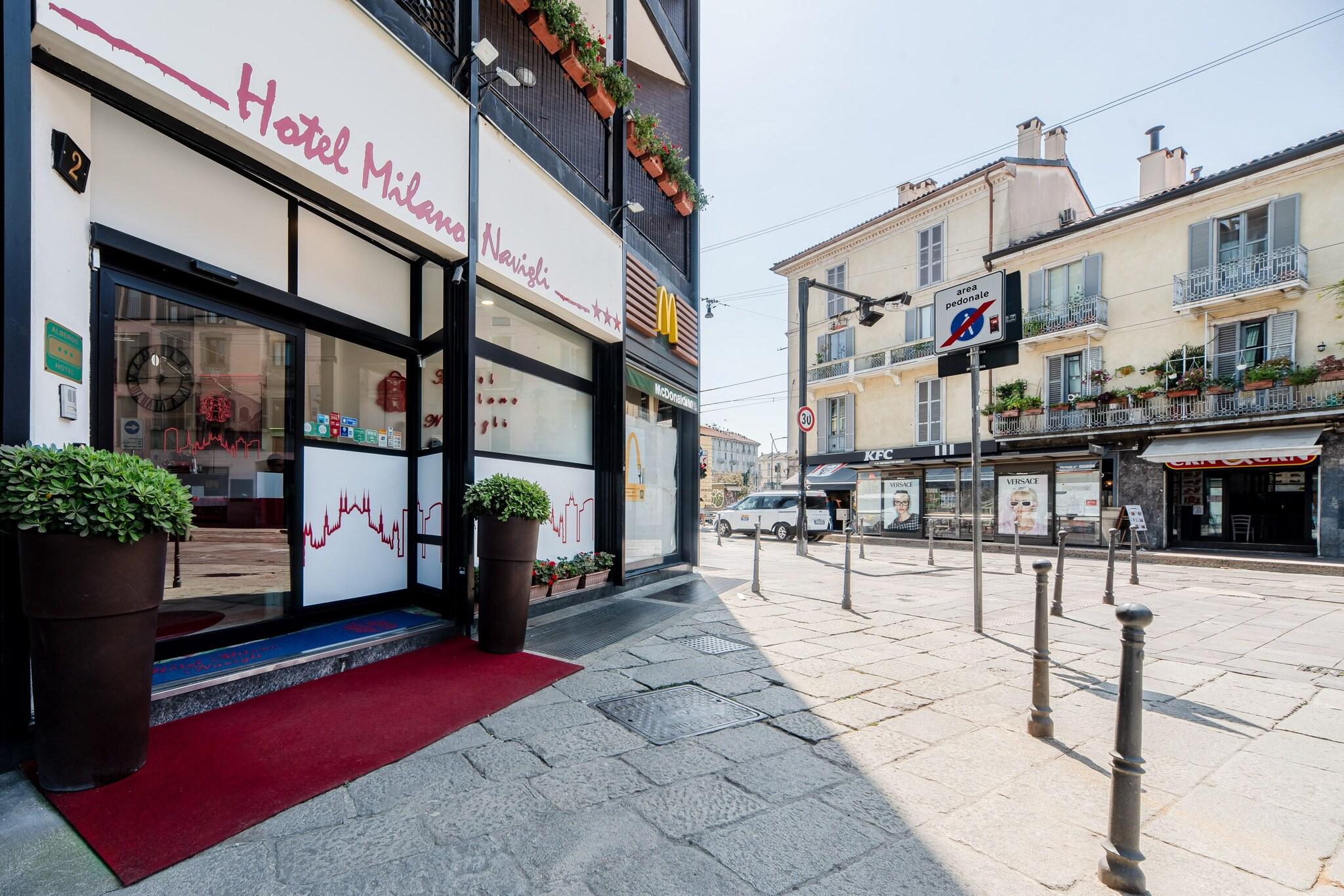 Hotel Milano Navigli - photo