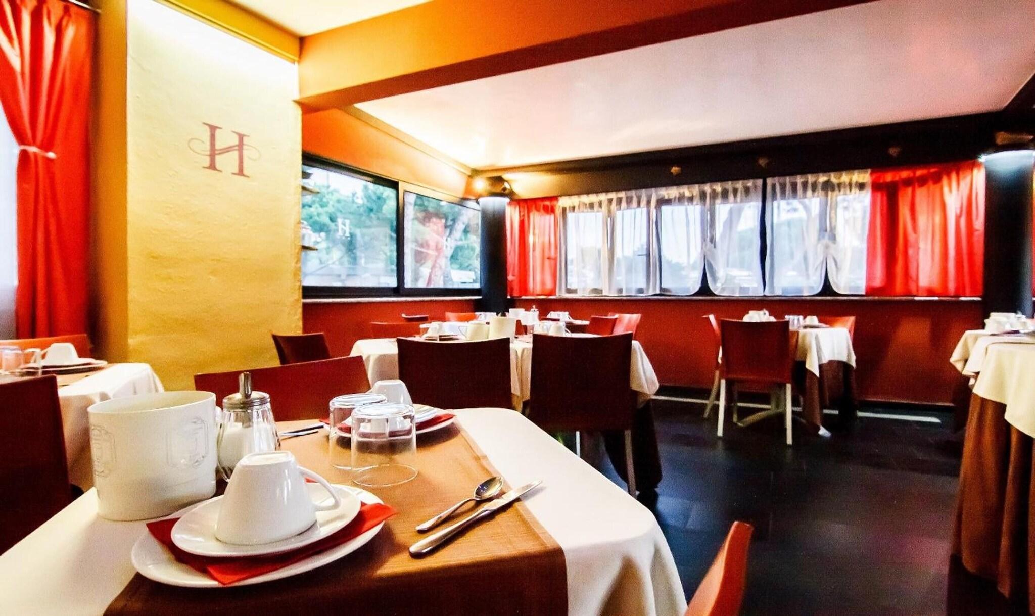 Hotel Savoia by null