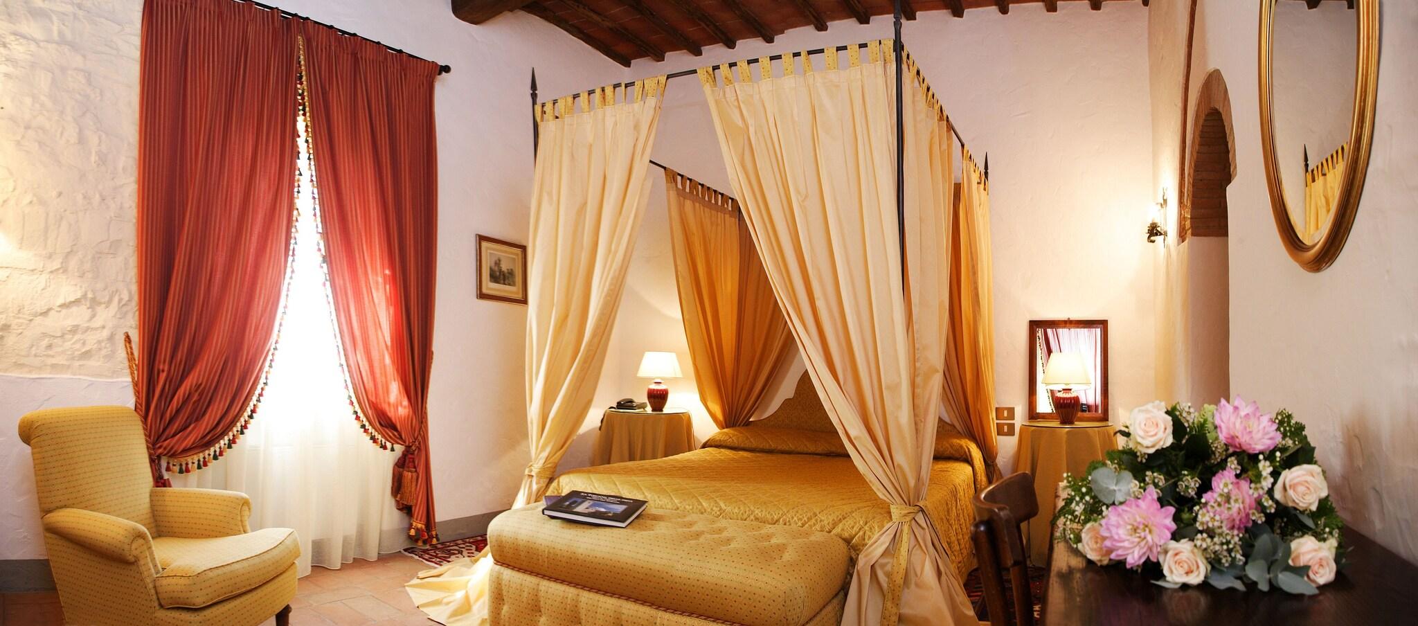 Castello di Spaltenna by null