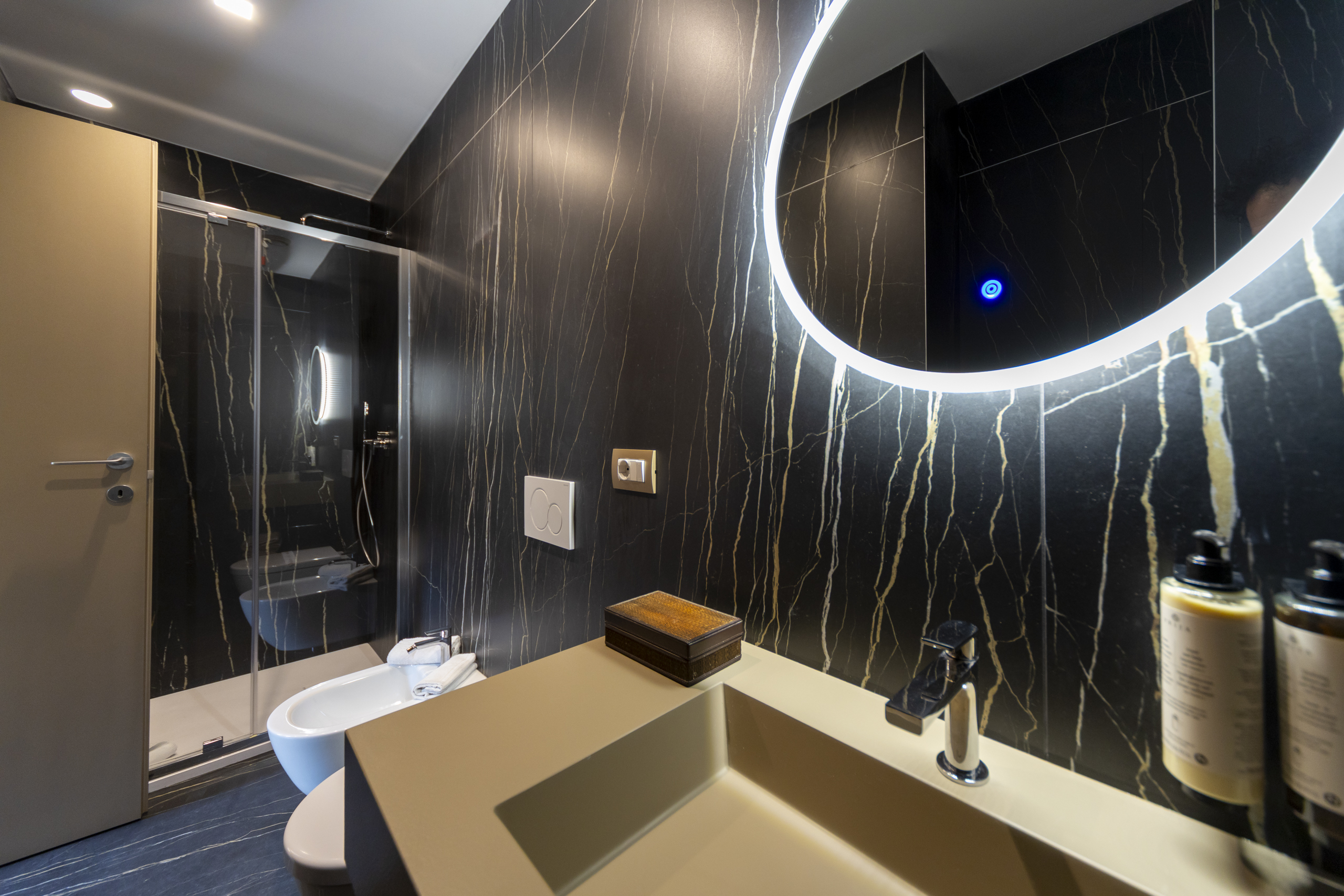 San Carlo Suite by null