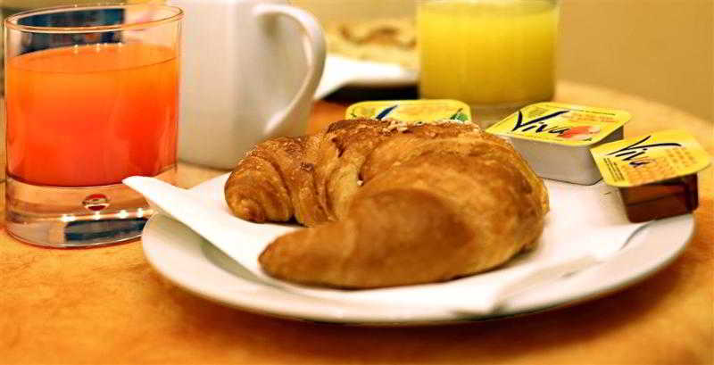 Hotel Pavone - photo