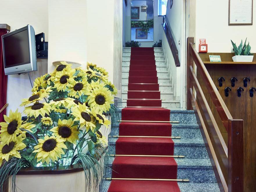 Hotel Pavone - photo