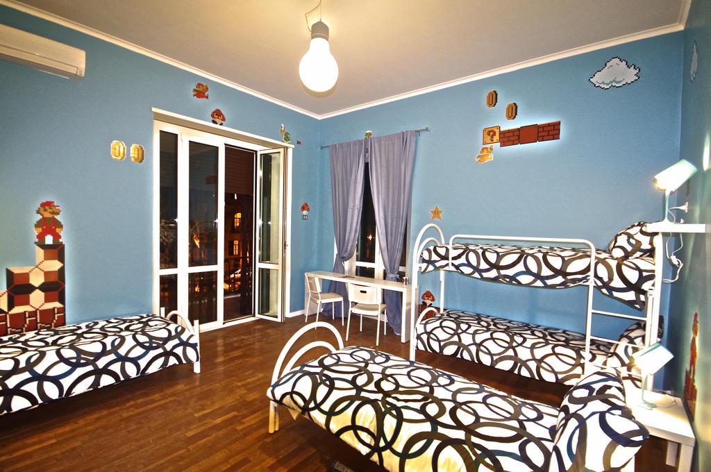 Comics Guesthouse by null