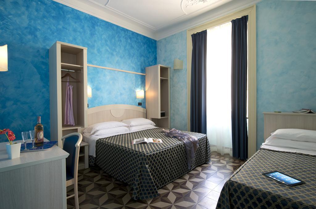 Hotel Panizza - photo