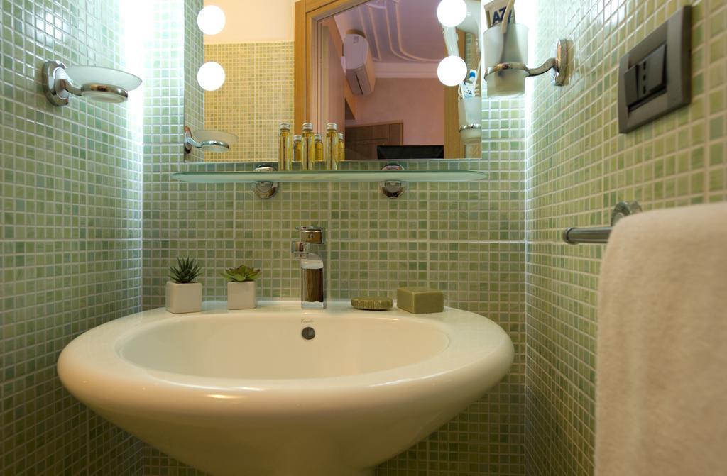 Hotel Panizza - photo