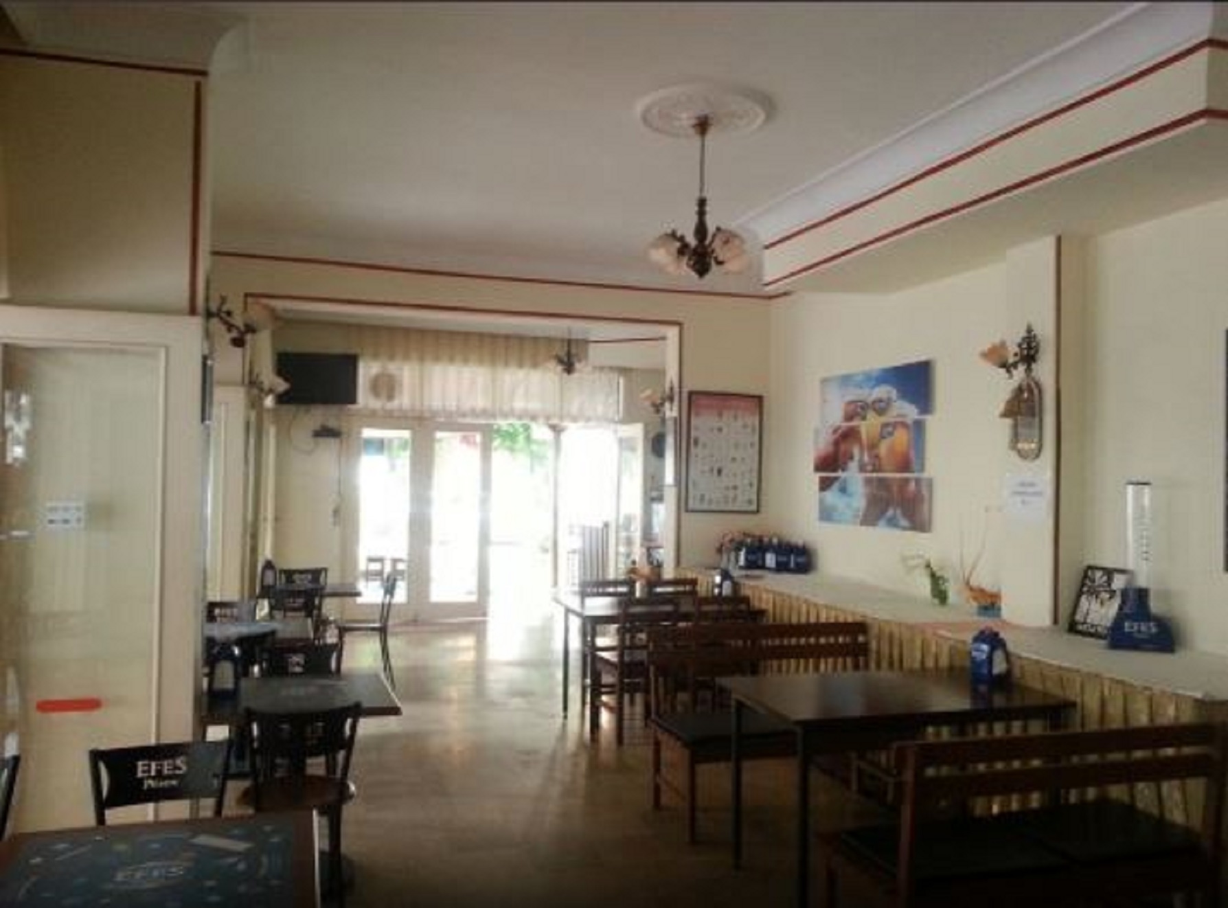 Mola Hotel