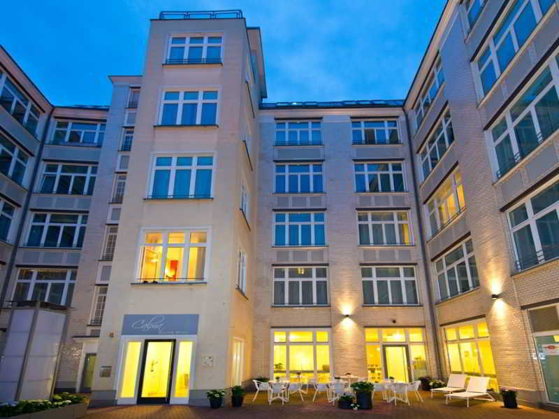 CALMA Berlin Mitte by little BIG hotels by null