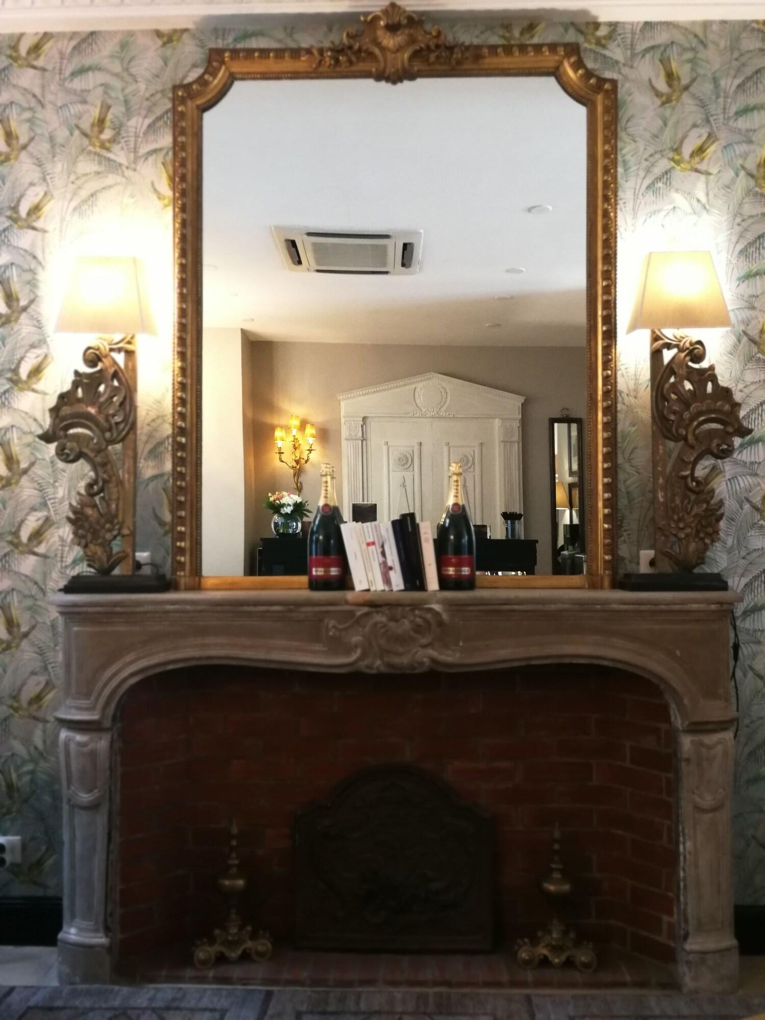 Hôtel de la Treille by null