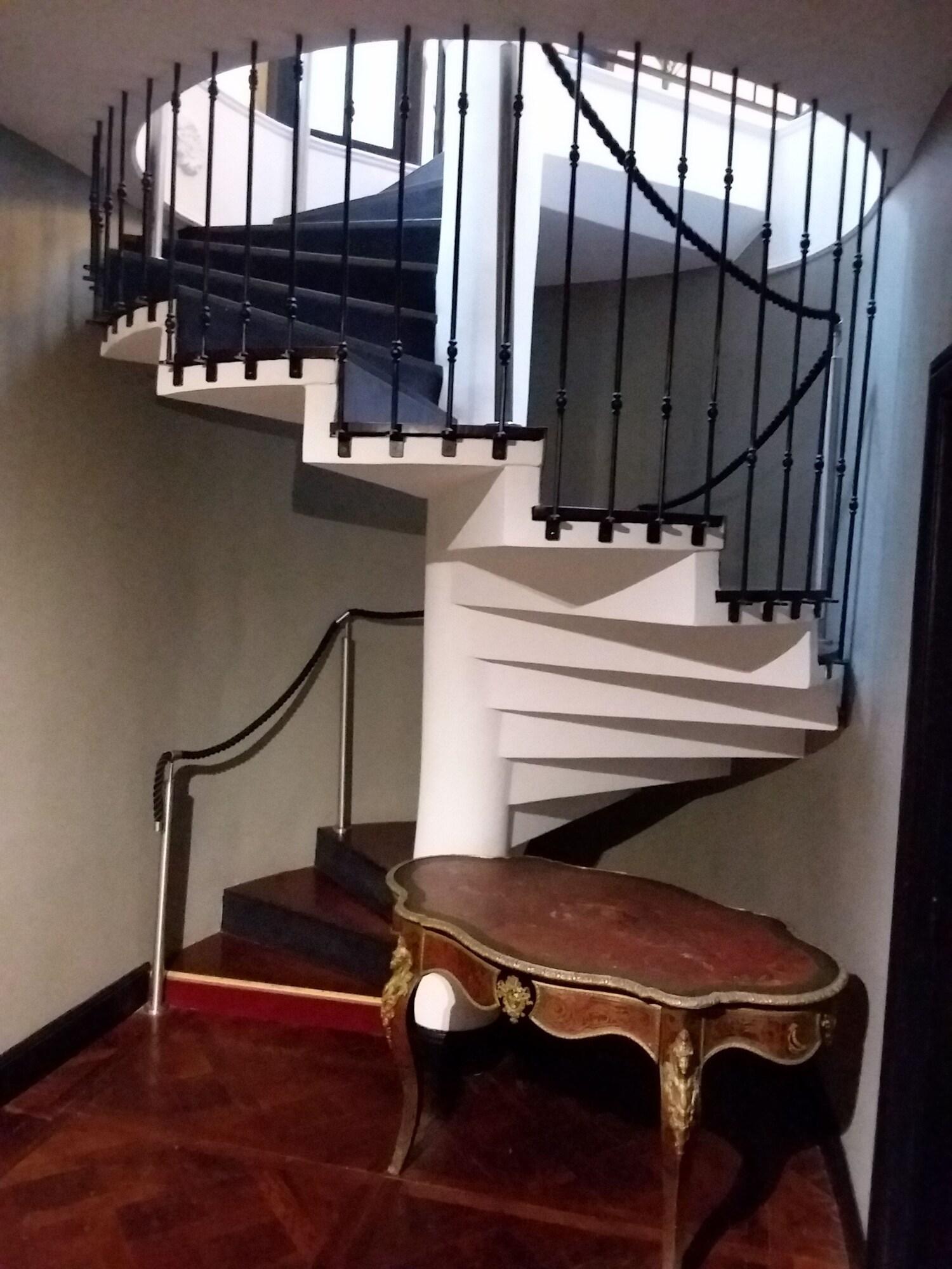 Hotel De La Treille