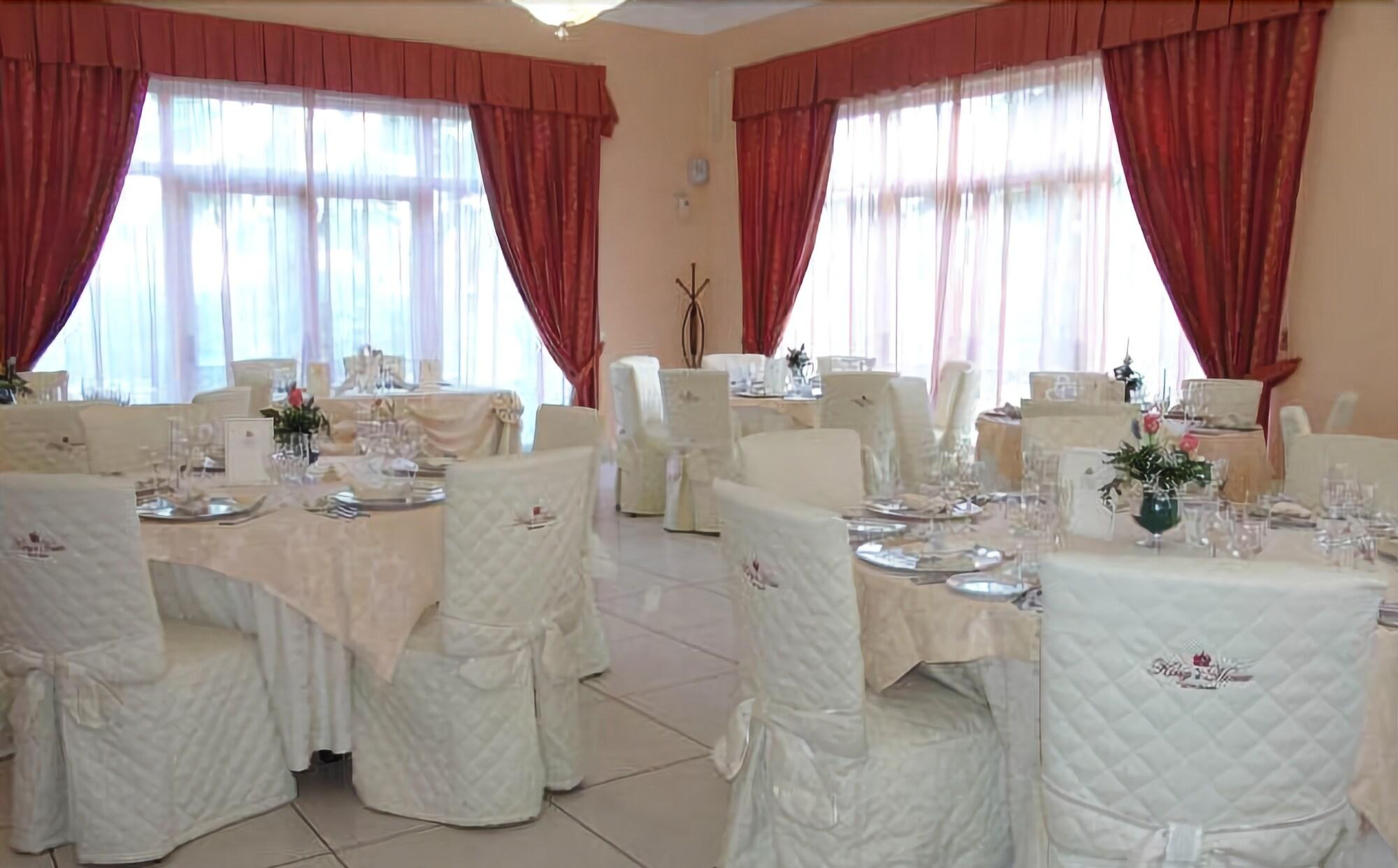 Kings House Hotel Resort