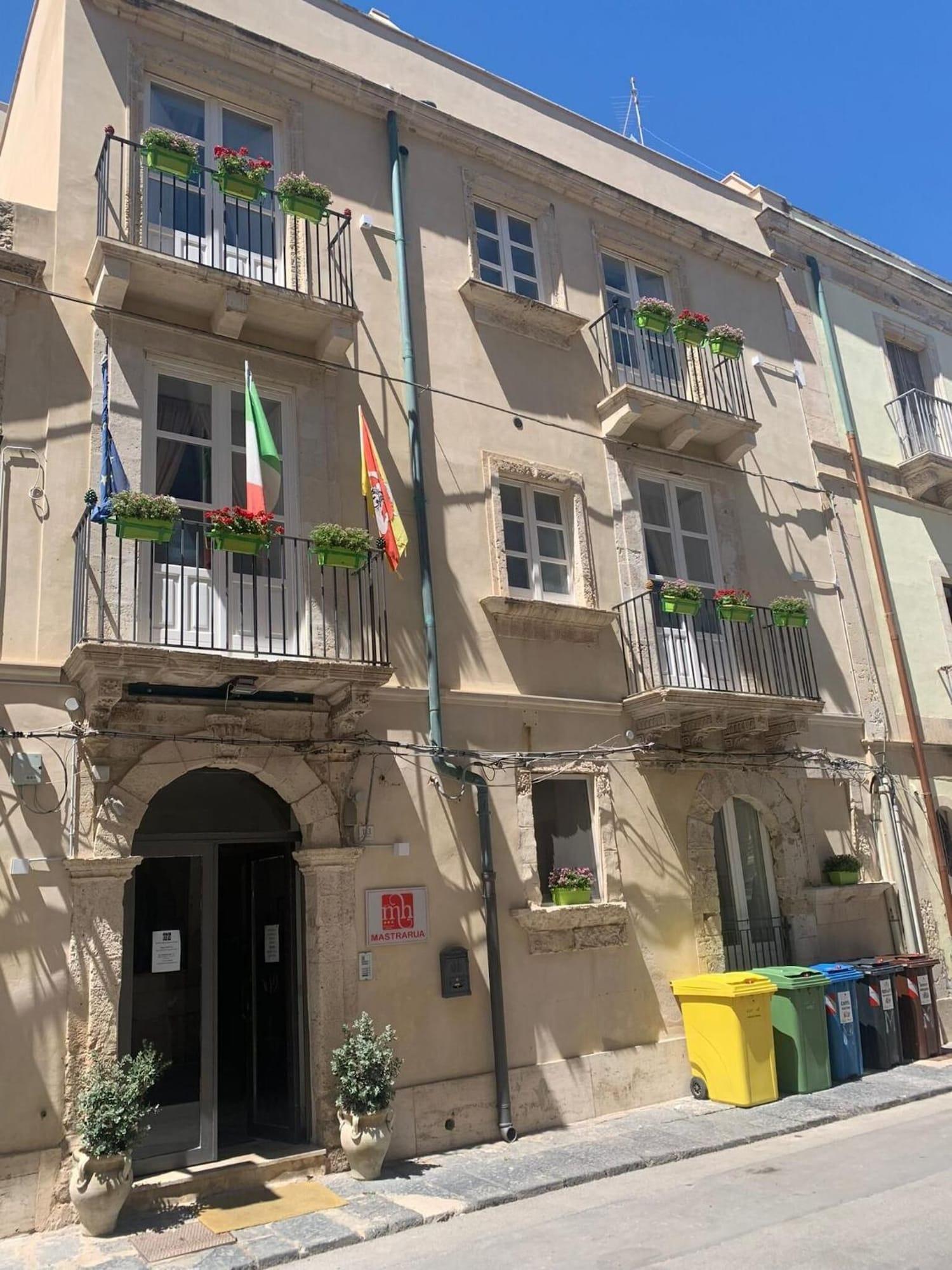Hotel Mastrarua