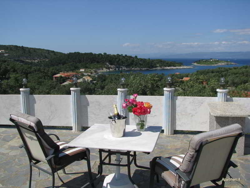 Paco's Resort & Luxury Apartments