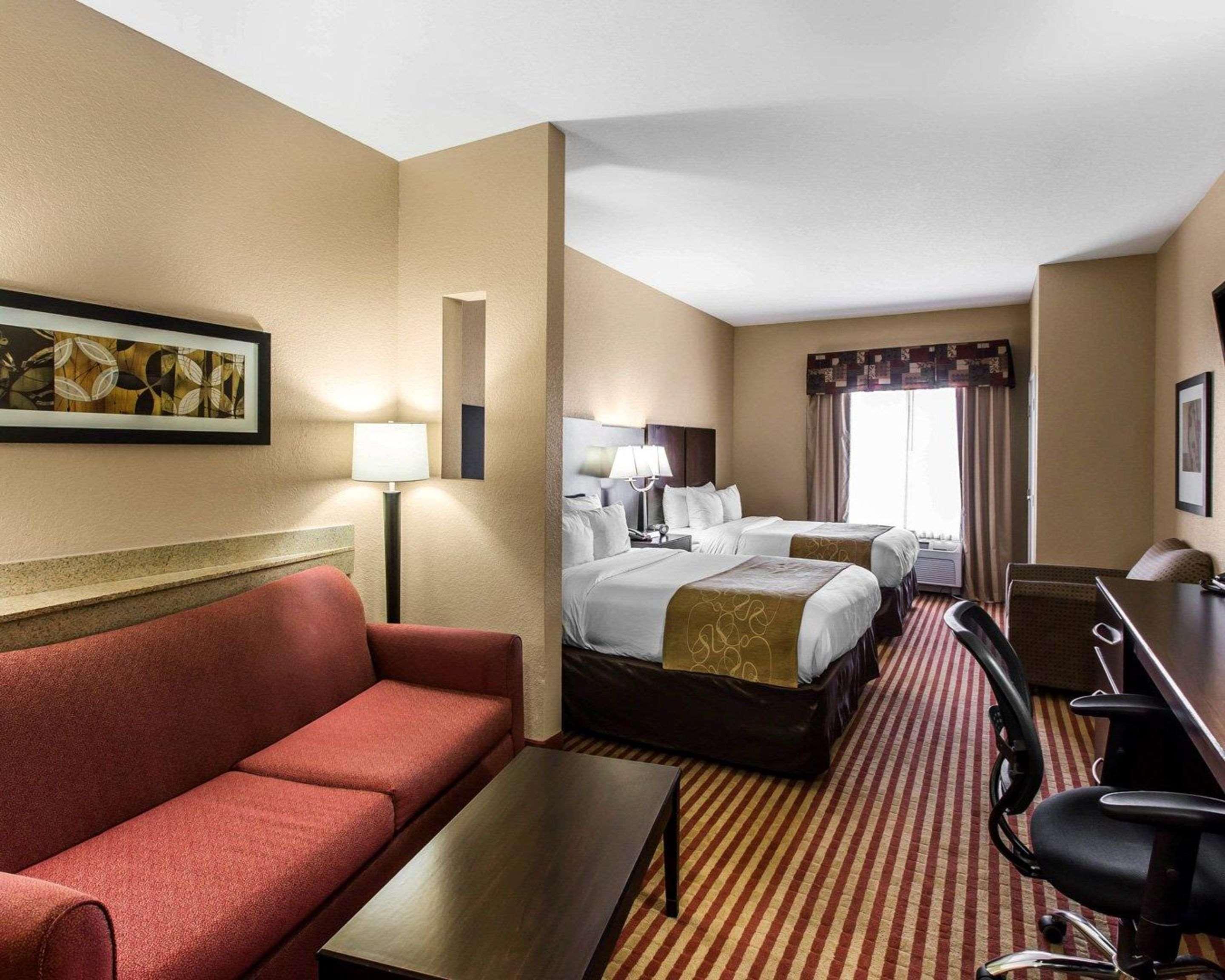 Comfort Suites Waycross Area