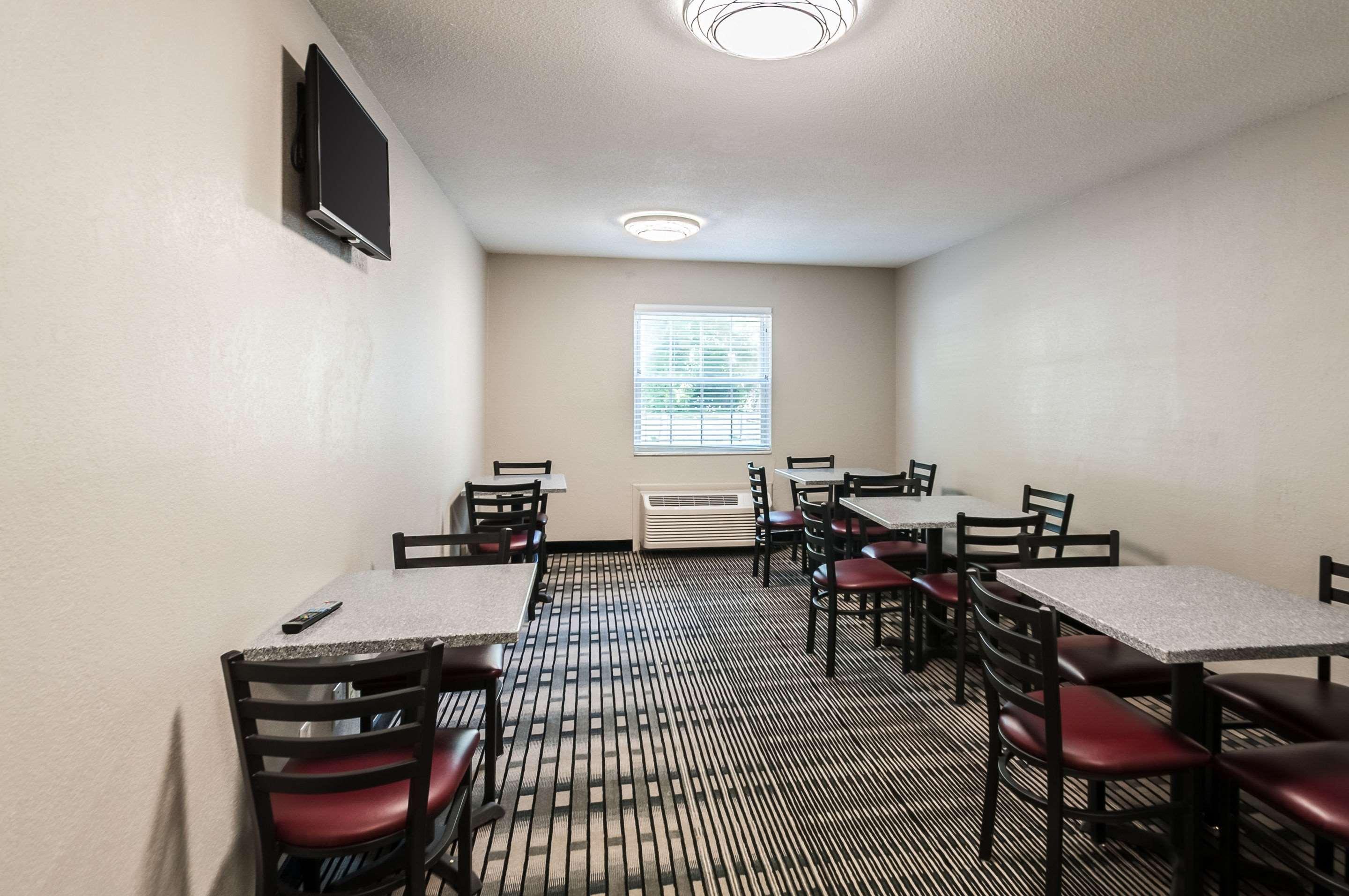 Quality Inn Solomons - Beacon Marin