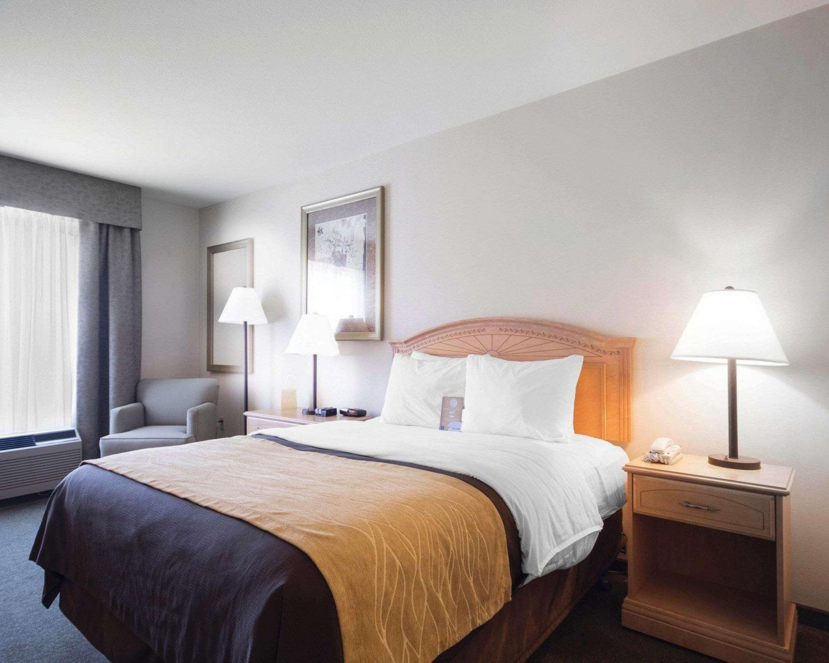 Comfort Inn & Suites Lake Shuswap